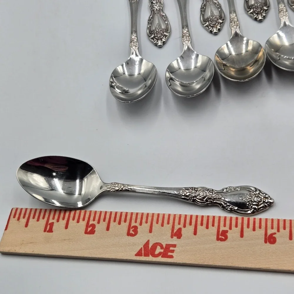 Oneida 15 spoons